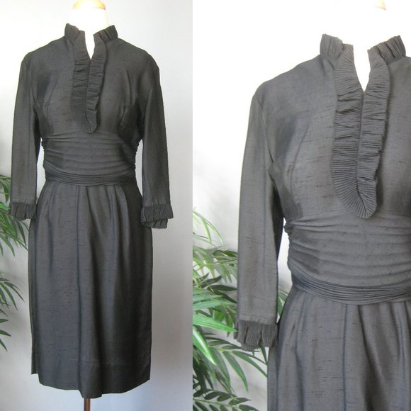 Vintage 1950s Cocktail Dress Black LBD Wiggle dress linen/silk blend? ruffles - Picture 1 of 4
